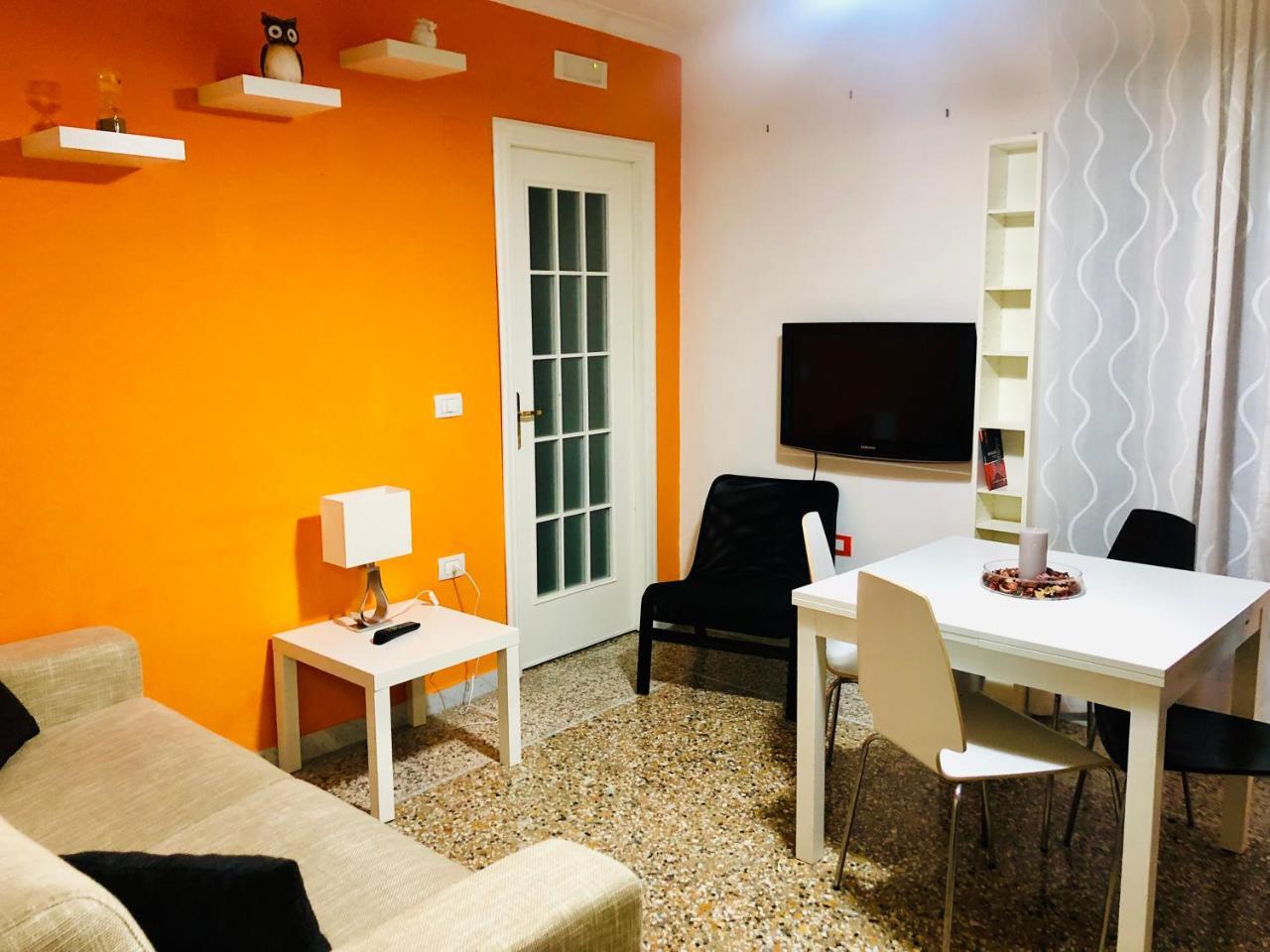 Relais Piazza Del Plebiscito B&B Неаполь Екстер'єр фото